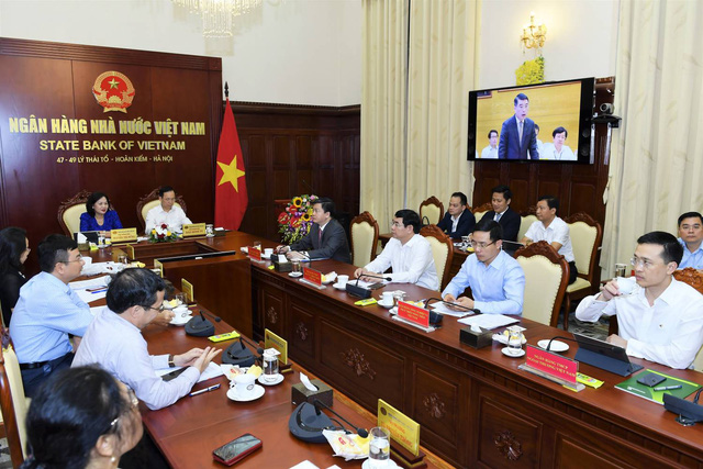 Thống đốc Lê Minh Hưng: Việc cơ cấu lại nợ, miễn giảm lãi áp dụng cho tất cả các ngành nghề  - Ảnh 1.