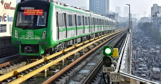 Hà Nội đề xuất giữ tiền thoái vốn DN để tự làm 2 tuyến đường sắt đô thị hơn 100.000 tỷ đồng - Ảnh 2. Hà Nội đề xuất giữ tiền thoái vốn DN để tự làm 2 tuyến đường sắt đô thị hơn 100.000 tỷ đồng - Ảnh 2.