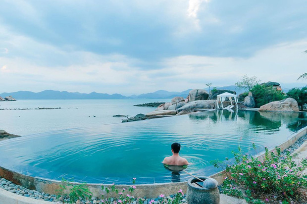 8 resort biệt lập 5 sao đang có giá siêu “hời” bên ngoài thành phố biển Nha Trang: Nơi hoàn hảo để rũ bỏ muộn phiền và hòa mình vào thiên nhiên - Ảnh 7.