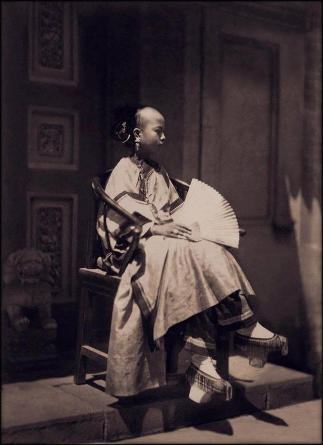  Loạt ảnh quý giá phản ánh chân thật cuộc sống người Trung Quốc trong giai đoạn biến động từ cuối thời nhà Thanh đến thời Dân Quốc - Ảnh 4.
