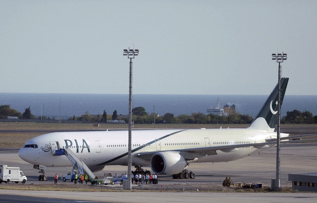 Sau bê bối phi công, hàng không Pakistan bị cấm bay đến châu Âu trong 6 tháng - Ảnh 2.