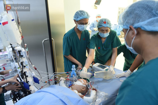 Nhìn lại ca phẫu thuật tách cặp song sinh Việt - Đức 32 năm trước: Ca mổ đi vào lịch sử y học Việt Nam - Ảnh 15.