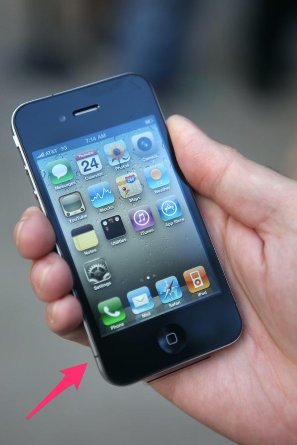 ‘Antennagate’ – scandal lớn nhất lịch sử Apple khiến Steve Jobs phải xin lỗi, tặng ốp 29 USD cho người mua iPhone 4 - Ảnh 3.