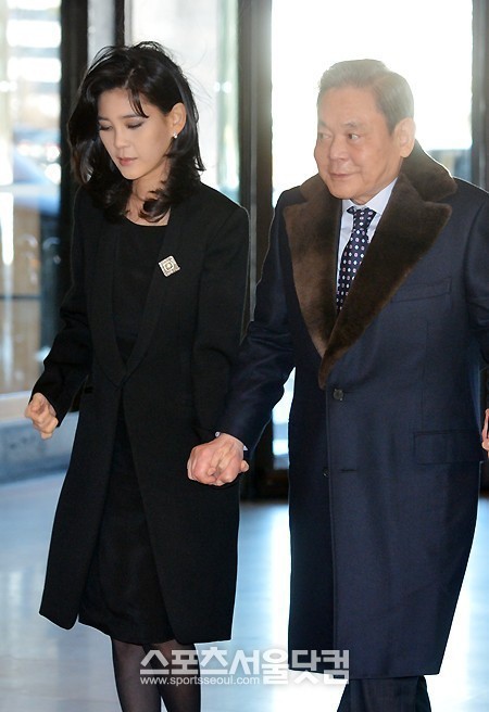 Cuộc đời sóng gió của 'công chúa Samsung', nữ tỷ phú giàu nhất Hàn Quốc:  Bên ngoài hào nhoáng, bên trong đầy bi kịch