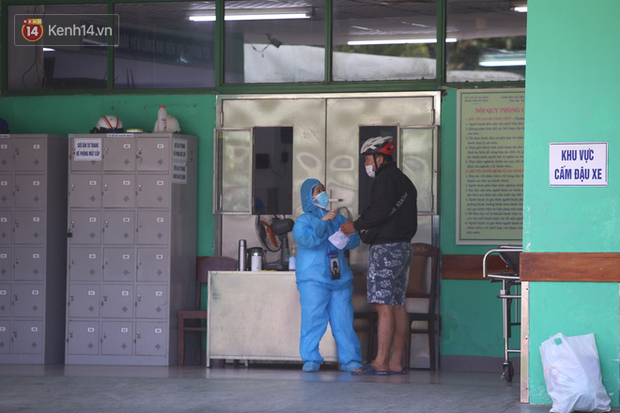 30 bệnh nhân, người nhà tự ý rời khỏi bệnh viện Đà Nẵng sau lệnh cách ly - Ảnh 2.