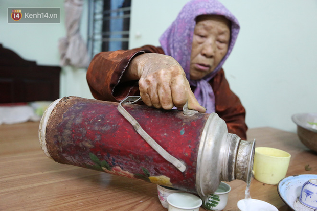 Cụ bà gần 90 tuổi ở Hà Nội hàng ngày đi cấy, đan lưới làm thú vui tao nhã: “Các cháu chưa chắc đã khoẻ bằng tôi” - Ảnh 13.
