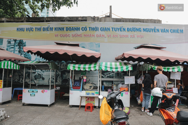 Phố hàng rong hợp pháp đầu tiên ở Sài Gòn hiện giờ ra sao sau gần 3 năm hoạt động? - Ảnh 1. Phố hàng rong hợp pháp đầu tiên ở Sài Gòn hiện giờ ra sao sau gần 3 năm hoạt động? - Ảnh 1.
