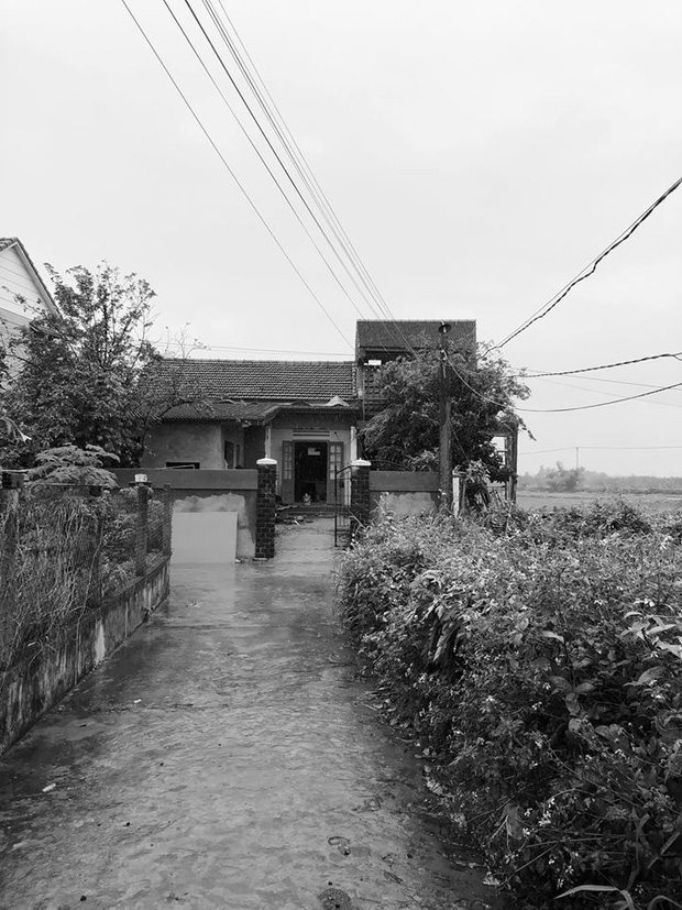 Rời Sài Gòn về Hội An lập nghiệp, gia đình trẻ mất 4 tháng cải tạo nhà cấp 4 rộng 190m² thành nhà ở kết hợp cho thuê với chi phí hơn 1 tỷ đồng - Ảnh 1.