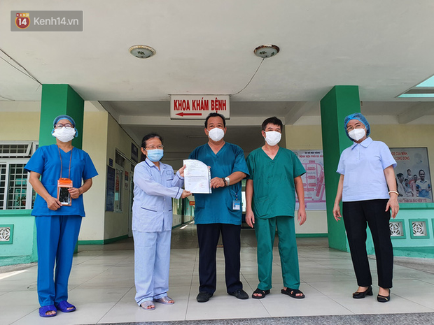 Thêm 1 bệnh nhân Covid-19 ở Đà Nẵng được xuất viện: Ngày mà tôi mong mỏi nhất cũng đã đến - Ảnh 1.