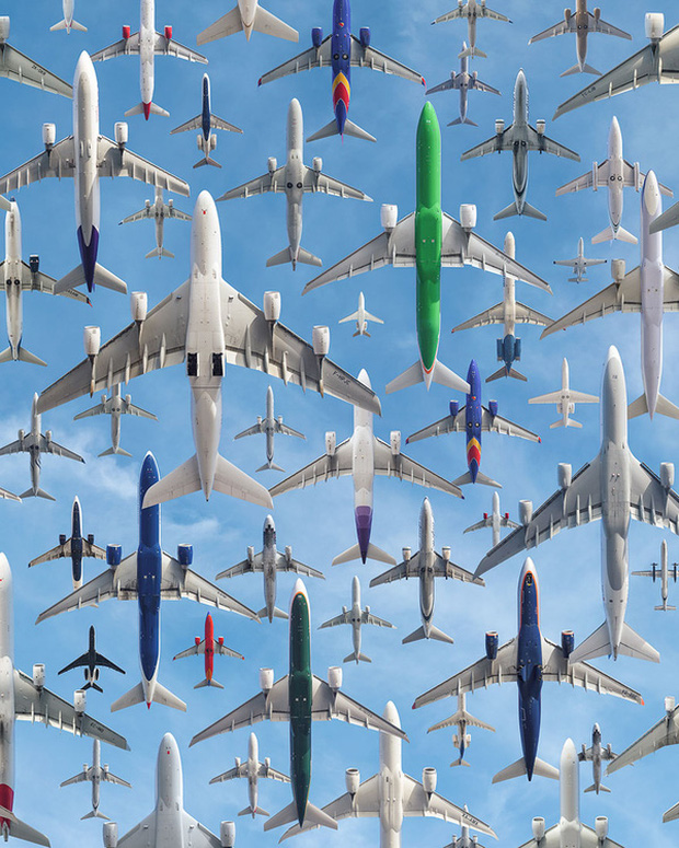 Máy bay cất cánh: Hình ảnh máy bay cất cánh là một trong những cảnh tượng đẹp và hấp dẫn nhất trong ngành hàng không. Đó là lúc tất cả những thứ trên mặt đất đều trở nên nhỏ bé và như lạc trong vô vàn không gian. Nếu bạn đang muốn tìm hiểu thêm về những cảnh tượng này, hãy xem các hình ảnh máy bay cất cánh.