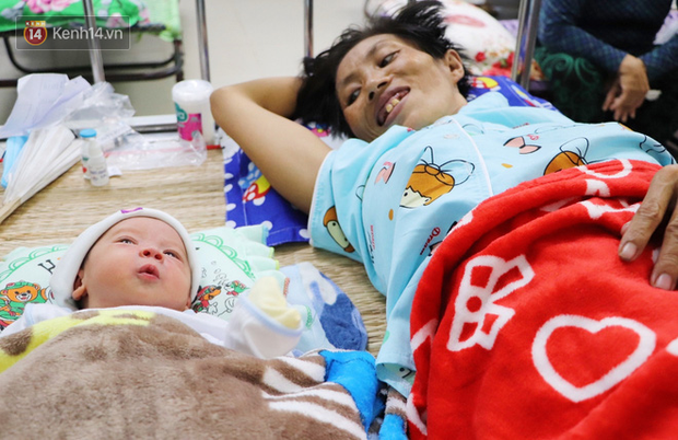 Người mẹ khờ ở Trà Vinh đã triệt sản sau khi hạ sinh bé trai nặng 2.8kg, được mạnh thường quân tặng nhà mới - Ảnh 2.