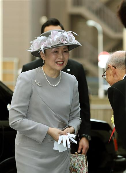  Nàng dâu được trọng vọng nhất hoàng gia Nhật: Để hoàng tử chờ 7 năm mới gật đầu đồng ý kết hôn, chinh phục nhà chồng nhờ tài đức vẹn toàn - Ảnh 11.