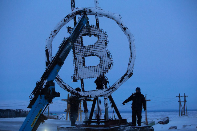  Cơn sốt Bitcoin tràn đến Cực Bắc: Lạnh mấy cũng không ngăn được thợ đào cày tiền để nhận thưởng 250.000 USD, công suất đủ phục vụ cả thế giới  - Ảnh 1.