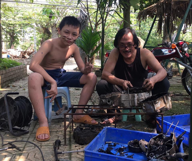 Nghệ sĩ Giang Còi trải qua 2 cuộc hôn nhân, 4 mặt con: Làm bố nghiêm khắc ra trò, mua hẳn 10.000m2 đất đưa con trốn thành phố để tránh sa ngã tuổi mới lớn - Ảnh 5. Nghệ sĩ Giang Còi trải qua 2 cuộc hôn nhân, 4 mặt con: Làm bố nghiêm khắc ra trò, mua hẳn 10.000m2 đất đưa con trốn thành phố để tránh sa ngã tuổi mới lớn - Ảnh 5.