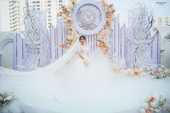 3 bộ váy cưới của Xoài Non trị giá gần 30 tỉ đồng
