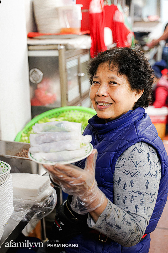  Về làng Ngũ Xã xưa tìm mẹ đẻ của món phở cuốn - mới khai sinh tròn 20 năm mà nay đã thành tinh hoa ẩm thực vang danh cả nước ngoài  - Ảnh 5.