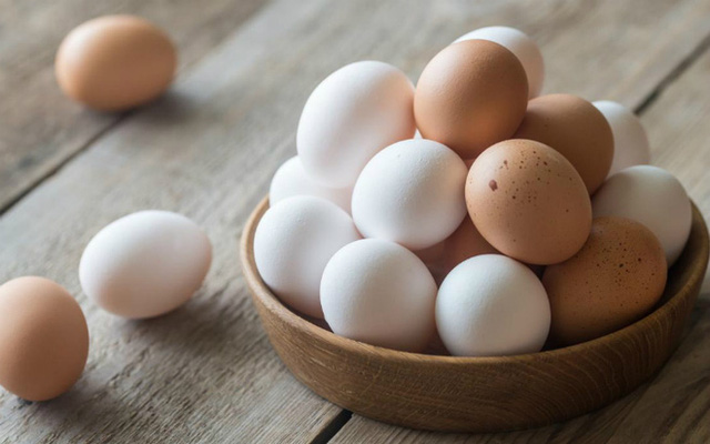  Ăn trứng gà hay trứng vịt tốt hơn: Chuyên gia dinh dưỡng đưa ra câu trả lời bất ngờ với nhiều người  - Ảnh 1.