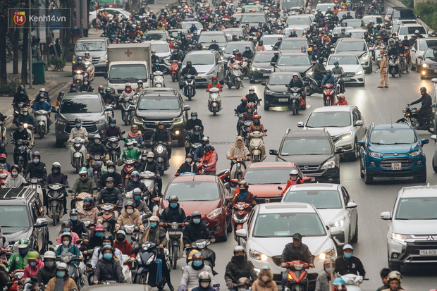 Ngày đi làm đầu tiên của năm 2021: Kẹt xe toàn tập! - Ảnh 8.