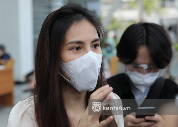 Công an mời ca sĩ Thuỷ Tiên, ca sĩ Đàm Vĩnh Hưng lên làm việc về vấn đề từ thiện - Ảnh 1. Công an mời ca sĩ Thuỷ Tiên, ca sĩ Đàm Vĩnh Hưng lên làm việc về vấn đề từ thiện - Ảnh 1.