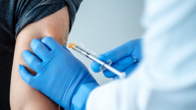 Việt Nam bắt đầu tiêm vắc xin Covid-19 cho trẻ em: Nhóm tuổi nào được tiêm đầu tiên? - Ảnh 1.