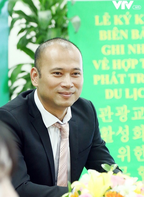 Chuyện ít biết về các sếp quốc dân ở VTV: Đều xuất thân từ MC đình đám, người xin “nghỉ hưu non” khi ở đỉnh cao sự nghiệp, người từng bị khán giả viết thư đòi đuổi khỏi VTV - Ảnh 2. Chuyện ít biết về các sếp quốc dân ở VTV: Đều xuất thân từ MC đình đám, người xin “nghỉ hưu non” khi ở đỉnh cao sự nghiệp, người từng bị khán giả viết thư đòi đuổi khỏi VTV - Ảnh 2.