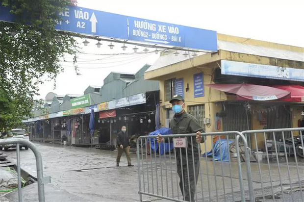 Chợ Long Biên chính thức hoạt động trở lại từ 0h ngày 21/10 - Ảnh 1.