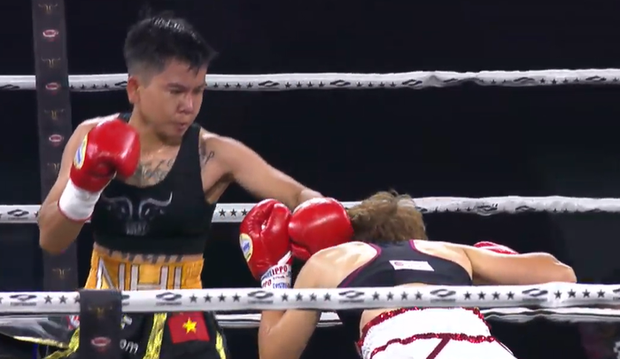Chấn động: Nữ hoàng Nguyễn Thị Thu Nhi đánh bại nữ tay đấm số 1 thế giới, giành về chiếc đai lịch sử cho boxing Việt Nam - Ảnh 1.