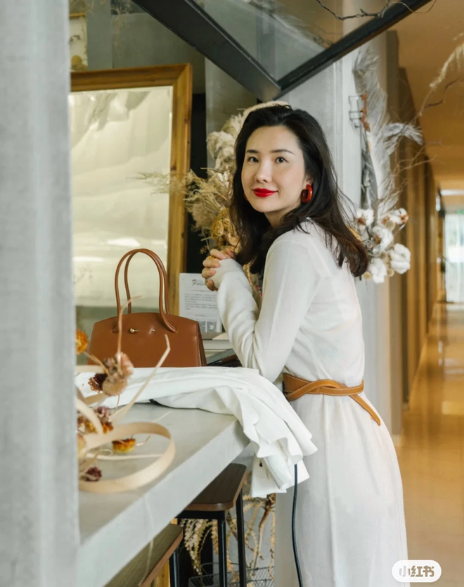 Nghi vấn phu nhân chủ tịch Taobao tự dùng clone khoe chưa ly hôn chồng, còn không quên khen mình hết lời - Ảnh 6.