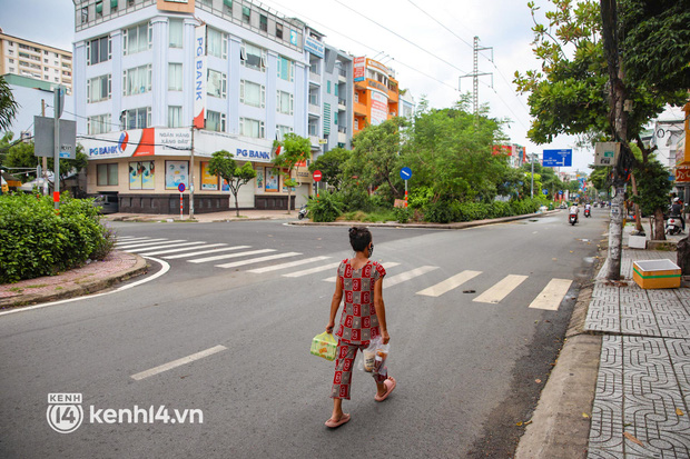  Số phận khu Phan Xích Long - tụ điểm ăn chơi khét tiếng bậc nhất Sài Gòn: Thiên đường ẩm thực năm nào nay đìu hiu đến lạ! - Ảnh 1.