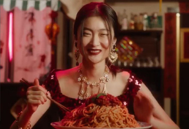 Sau 3 năm “ếch chết tại miệng”, Dolce & Gabbana đã được Trung Quốc đưa ra khỏi “lãnh cung” chưa? - Ảnh 2.