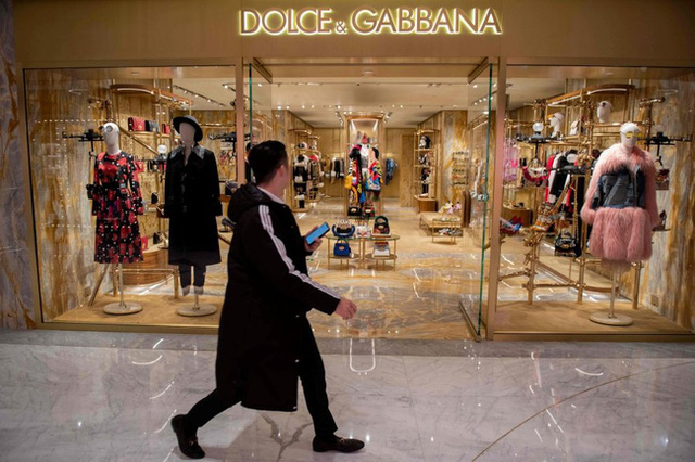 Sau 3 năm “ếch chết tại miệng”, Dolce & Gabbana đã được Trung Quốc đưa ra khỏi “lãnh cung” chưa? - Ảnh 7.
