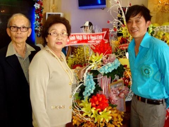  Điều xúc động ít biết về bố mẹ ruột của NS Hoài Linh: Từng phải ở chuồng heo, trong suốt hơn 50 năm chưa hề cãi nhau  - Ảnh 6.