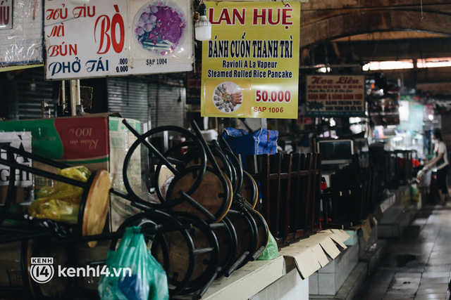  Tiểu thương phấn khởi khi chợ Bến Thành dần nhộn nhịp trở lại: Mừng lắm, mong Sài Gòn trở lại cuộc sống như ngày xưa  - Ảnh 12.