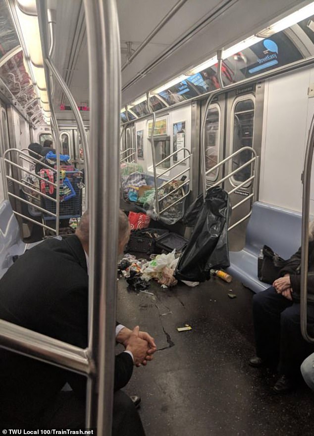 Quá bẩn: Dân Mỹ buồn nôn vì những chuyến phiêu lưu cùng rác trên tàu điện ngầm - Ảnh 2.