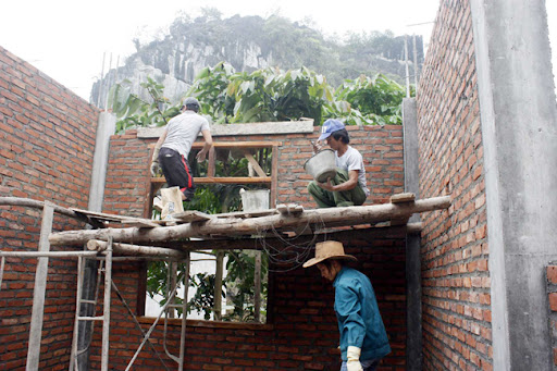  Giá vật liệu xây dựng tăng phi mã, nhà thầu xây dựng “khóc ròng”  - Ảnh 1.