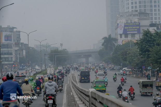  Ảnh: Hà Nội mù mịt như Sa Pa, nhưng hãy cẩn trọng bởi đó là do ô nhiễm không khí ở mức báo động - Ảnh 4.