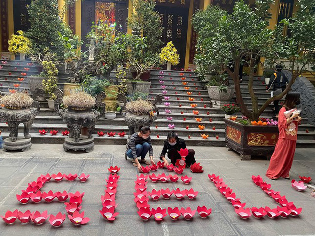  Lễ tưởng niệm đồng bào tử vong và cán bộ, chiến sĩ hy sinh do đại dịch COVID-19  - Ảnh 40.