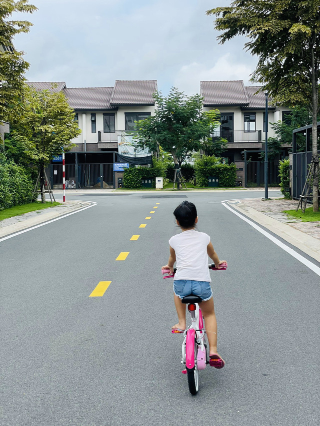  Ngắm bất động sản triệu đô ven sông “sát vách” Sài Gòn, cách người giàu chọn nhà có gì khác?  - Ảnh 21.