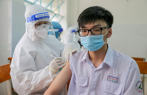  20% trẻ từ 12 - 17 tuổi ở Việt Nam đã được tiêm ít nhất 1 liều vắc xin Covid-19 - Ảnh 1.