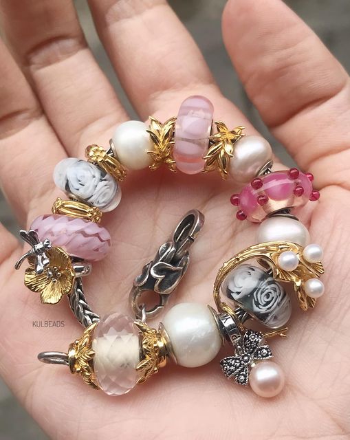 Có 1 thú chơi trang sức của hội chị em tồn tại gần chục năm nay, đã bước chân vào thì khó mà dứt ra được - Ảnh 10. Có 1 thú chơi trang sức của hội chị em tồn tại gần chục năm nay, đã bước chân vào thì khó mà dứt ra được - Ảnh 10.