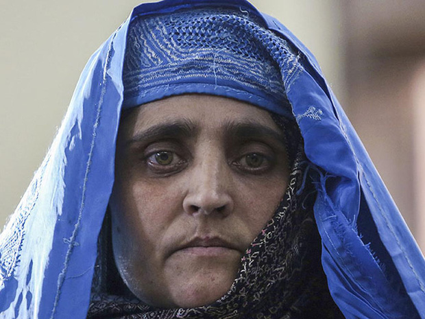 Số phận hiện tại không ngờ của cô gái Afghanistan có đôi mắt ám ảnh trên bức hình nổi tiếng toàn cầu vài tháng sau hỗn loạn tại quê nhà - Ảnh 4.