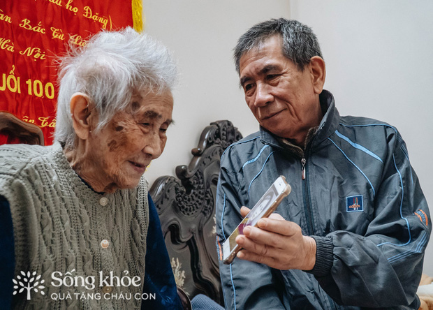  Gặp lại cụ bà 100 tuổi ở Hà Nội gây sốt bởi nhan sắc thời trẻ, tiết lộ bí quyết sống thọ với cháu con - Ảnh 4.