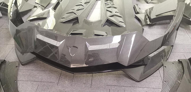 Đại gia Việt chơi trội: Tháo sạch Lamborghini Aventador, lột xác bằng gói độ carbon khủng đầu tiên, chuẩn bị cho bữa tiệc siêu xe VietRally  - Ảnh 4.