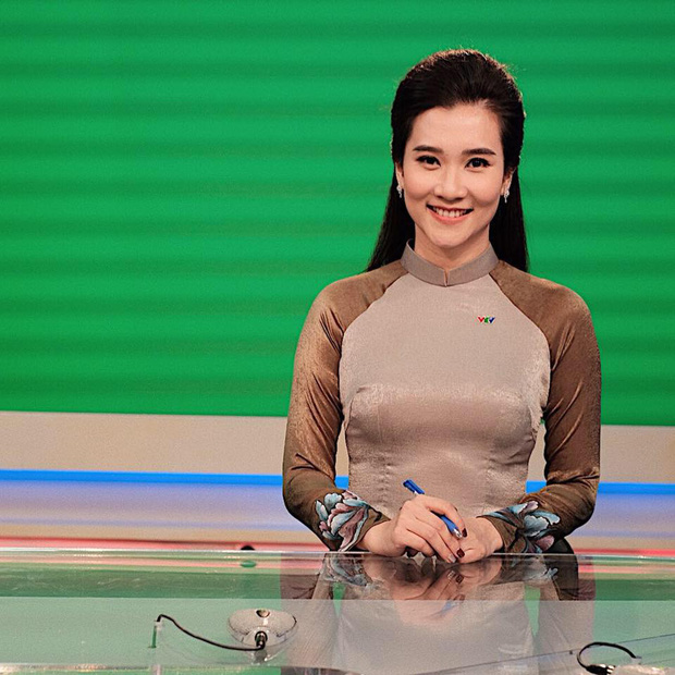  Dàn BTV Thời sự 19h VTV thế hệ mới: Toàn nhan sắc đỉnh cao nhưng nể nhất là học vấn quá khủng - Ảnh 8.