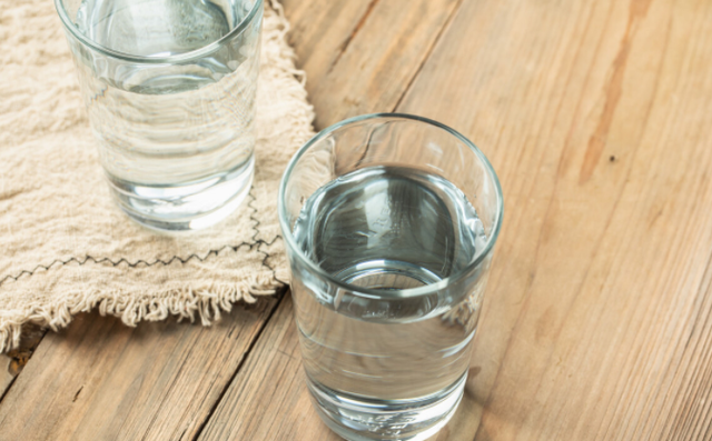 Uống 2 loại nước này vào buổi sáng có thể dẫn đến ung thư thực quản và tăng đường huyết, loại đầu tiên đã được WHO thêm vào danh sách đen từ lâu - Ảnh 2.