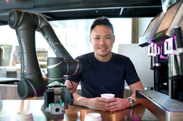  CEO bỏ ngành tài chính để xây dựng startup robot pha cà phê trị giá triệu USD  - Ảnh 1.