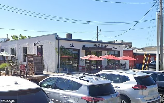 Được khách boa 100 triệu đồng, nữ nhân viên phục vụ bị nhà hàng sa thải luôn và cái kết khiến ai cũng mỉm cười - Ảnh 4.