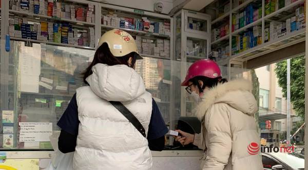  Hà Nội: Ca dương tính tăng mạnh, người dân lùng mua thuốc kháng vi rút phòng bị  - Ảnh 1.