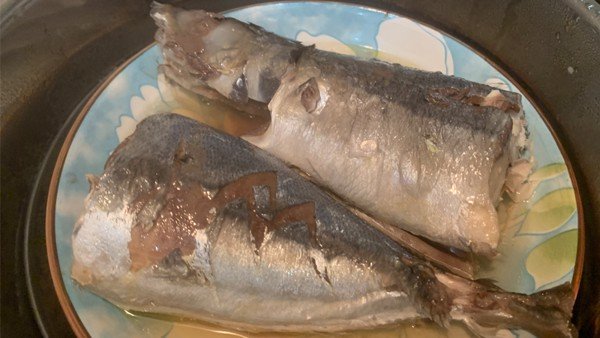  3 kiểu chế biến cá khiến ngấm đầy dầu mỡ và mất hết dinh dưỡng, các bà nội trợ nên biết kẻo mang ung thư về cho gia đình  - Ảnh 1.