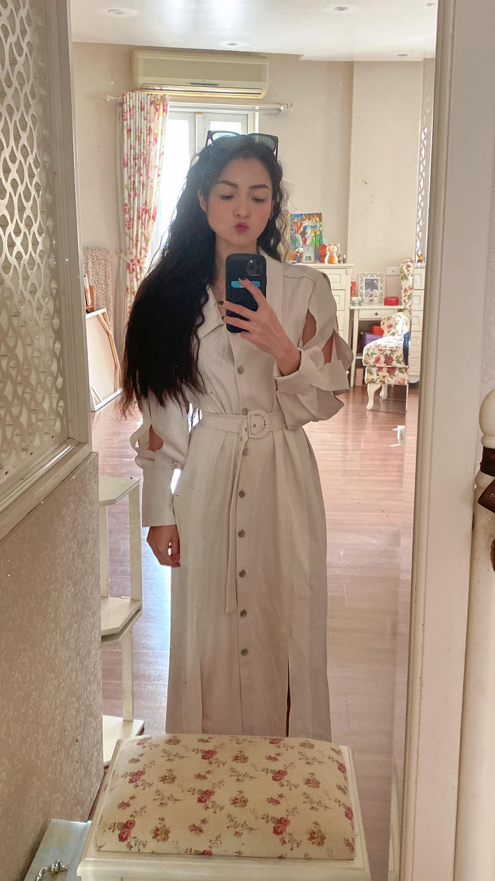  Phòng riêng của Thủy Top trong nhà 7 tầng, 3 mặt tiền tại con phố đắt đỏ nhất Hà Nội - Ảnh 1.